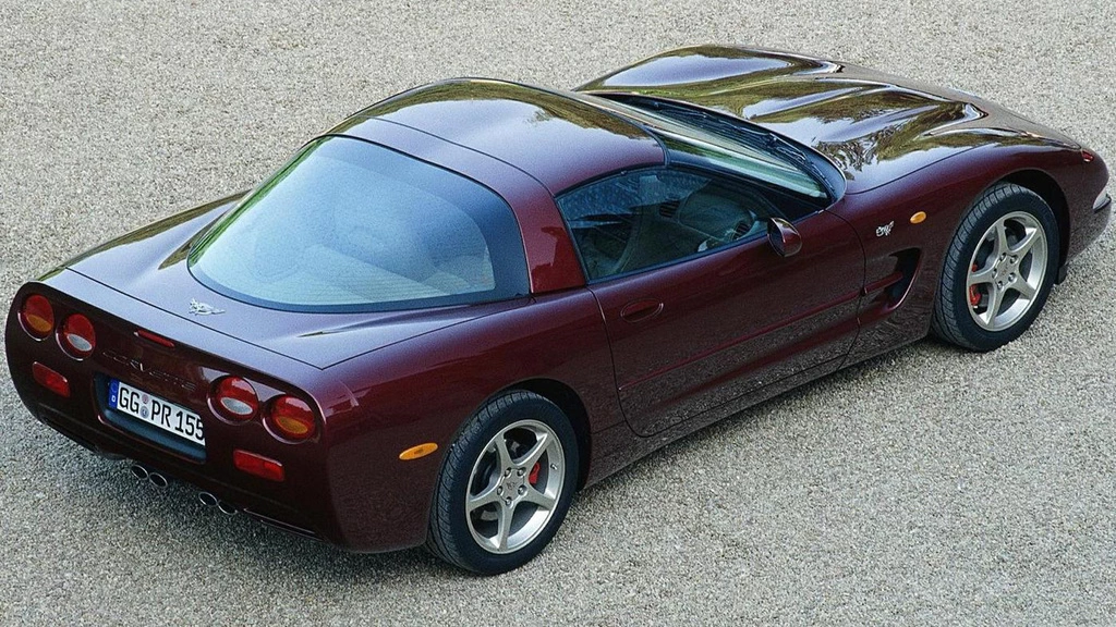 Corvette Generations/C5/C5 2002 - 03 Purple 50th Anniv.webp